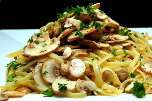 Linguine met kastanjechampignons