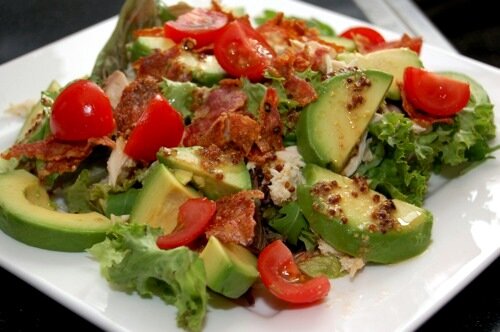 Salade met kip en avocado