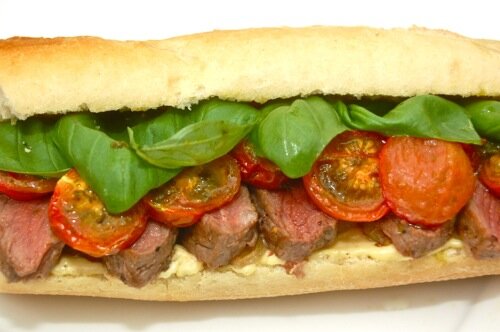 Italiaanse steak sandwich