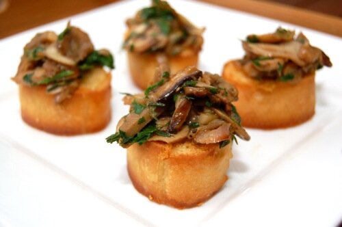 Bruschetta met wilde champignons